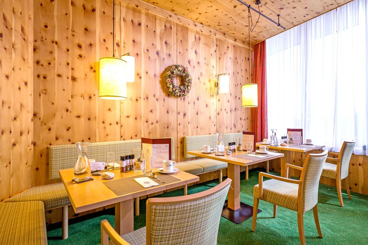 Vivea Gesundheitshotel Bad Goisern Бад Гоисерн Экстерьер фото